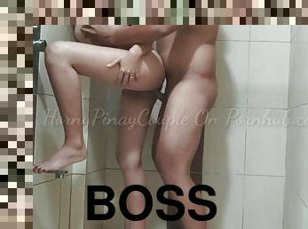 ANAK NG BOSS NA PINAY TINIRA NG SERVICE DRIVER SA LOOB NG BANYO NILA - Big tits