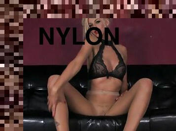 Nylon slut (solo)