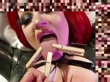Goth domme fucking her latex doll