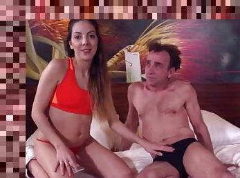 Turkish hooker inseminated by old, excited suitor!