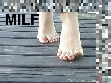 Kamila feet 4