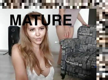 Wet mature babe cam show masturbation