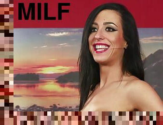 Hot tanned MILF Skyler Mckay porn clip