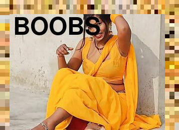 Desi Village Model Full Deep Navel And Big Boobs Deep Cleavage With Hindi Sex