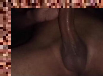 hombre Hot masturbándose y gimiendo