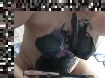 Brittany ???? Painting with her Tits and Pussy