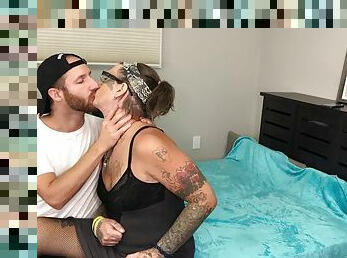 Kissing a VERY HOT tattooed trans woman