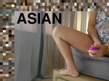 asiatiche, masturbarsi, orgasmi, amatoriali, rapporti-anali, spruzzi-di-sperma, peni-finti, feticci, solitari, minuscole