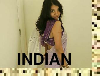 Talented Indian girl posing on cam