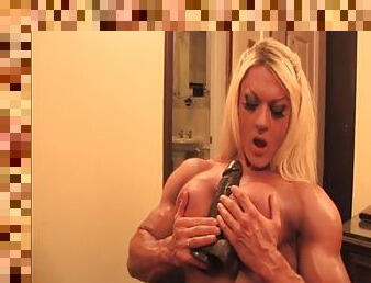 Big Black Dildo Fucks Bodybuilder Lisa Cross