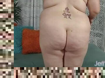 Beautiful Fatty Lexxxi Luxe Lets a Lucky Geezer Enjoy Her Massive Tits