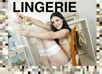 Play Girl stories with Anie Darling - RealityLovers
