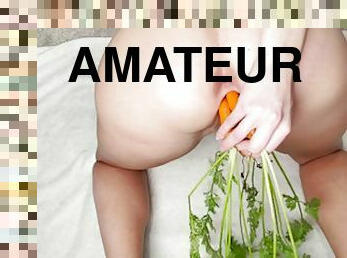 Amateur MILF with big ass fills both holes with vegetables - Double anal squirt! - GrayDesiree69