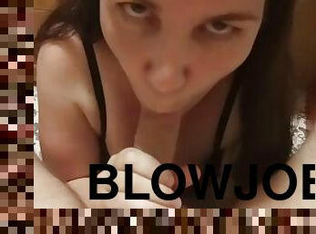 I love blowjob and sucking balls. Look at me, cum with me!!