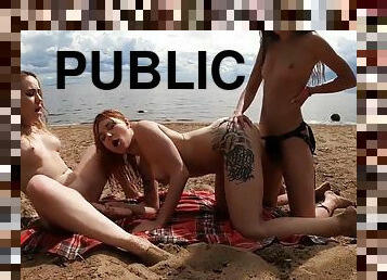 na-zewnątrz, publiczne, rosyjskie, sztuczny-penis, lesbijskie, zabawka, plaża, 3kąt, blondynka, brunetka