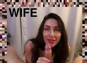 Wife gives a gentle blowjob and gets a mouthful of sperm