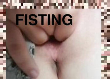 18 year old schoolgirl pink pussy hard fisting