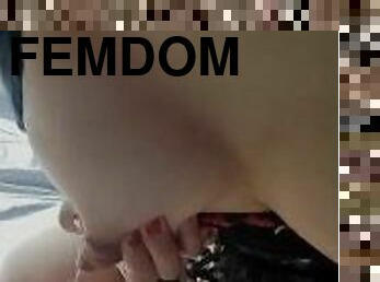 squirt, strapon, amatør, mamma, bdsm, rødhåret, femdom, ammende