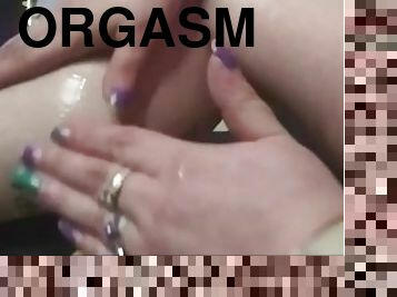 orgasme, amateur, milf, massage, belle-femme-ronde, pieds, solo, musclé, tatouage