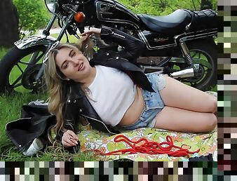 Orgasm Picnic With Biker Girl Jessica