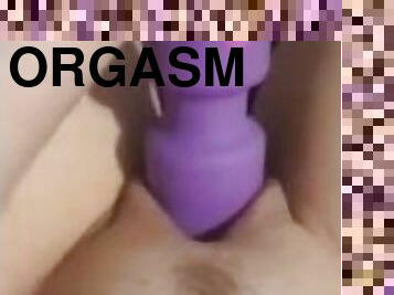 clitoris-bagian-atas-vagina-paling-sensitif, mastubasi, orgasme, muncrat, amatir, seorang-diri