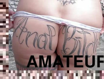 teta-grande, público, amador, pénis-grande, mulher-madura, tatuagem