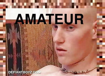 Skater Kaos Jacking Off