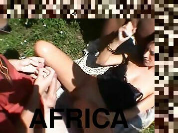 25 x 25 x 25 = 75cm of African meat for this young French girl