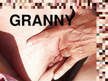 pelancapan, nenek-granny, pantai