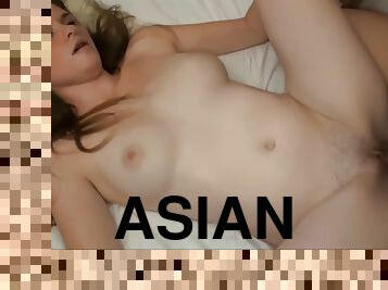ázijské, zarastené, masturbácia, fajka, medzirasové, teenagerské, hardcore, robenie-rukou, creampie, rozkošné-cute