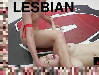 Lesbian battle ends with a loser play with a vibrator