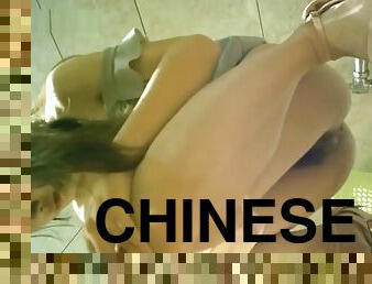 chinese girls go to toilet.94