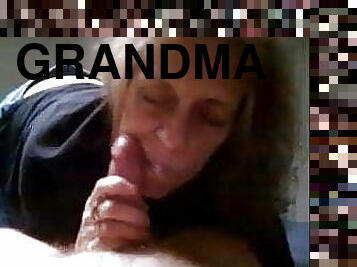 Grandma gives blowjob and gets cum in her mouth