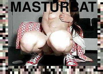 Girl masturbate on cam 