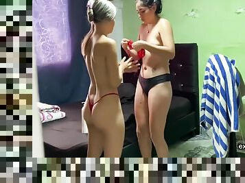 amateur, lesbian, remaja, buatan-sendiri, orang-latina, rambut-kuning, fantasi, adik-perempuankakak, rambut-perang, tatu