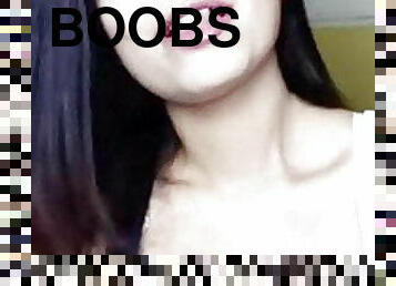 Boobs show 