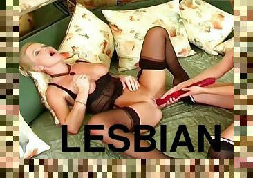 Lesbian Couple Uses An Incredibly Long Dildo