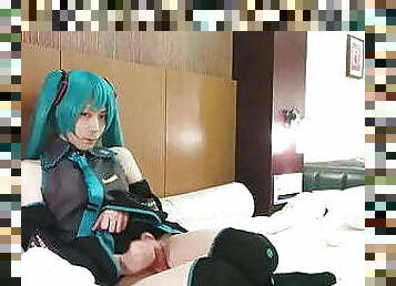 Cosplay masturbation (Hatsune Miku) Mikazuki 001