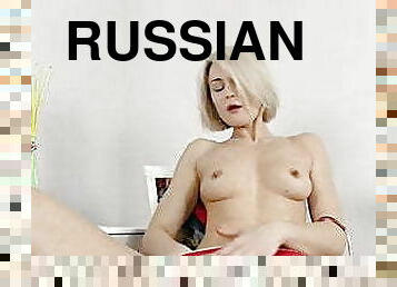 masturbation, vieux, russe, milf, européenne, blonde, euro, belle, plus-agée, parfait
