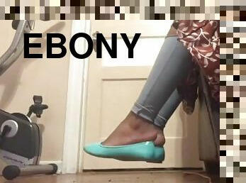 EBONY SHOEPLAY SESSION