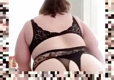 BBW mature in lingerie