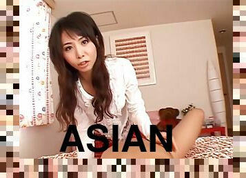 Asian Amateur Girlfriend Gives