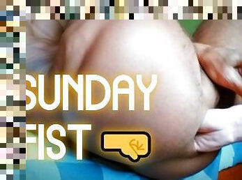 Twink is fisting his ass in the morning and precum