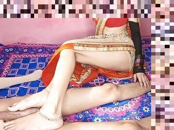 Indian Hot Bhabhi Magicial Footjob And Cowgirl Ride In Full Closeup.