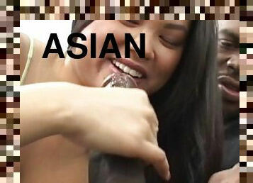 asian, pengantin-perempuan, anjing, alat-kelamin-wanita, menghisap-zakar, peju, zakar-besar, interracial, hitam, muka