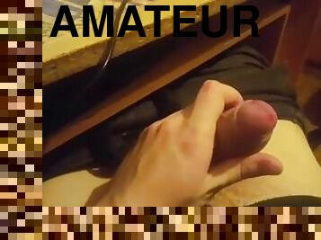 masturbation, amateur, ejaculation-sur-le-corps, gay, branlette, doigtage, ejaculation, européenne, euro, solo