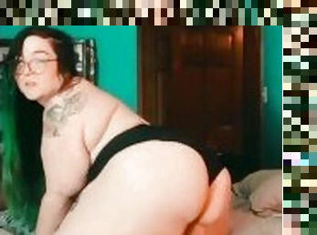 Bigger Than You Thought: Alt Mommy Jiggles Her Fat Ass And Strips For You