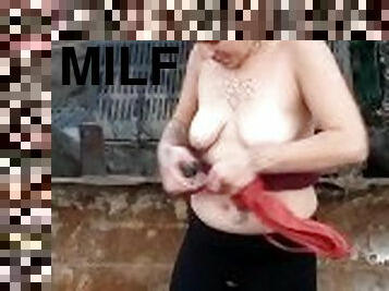 Milf nude outdoors