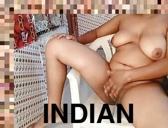 Beautiful  Indian Girl showing boobs