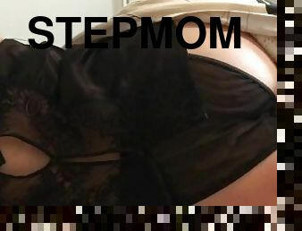 Waking up stepmom by fucking her wet pussy